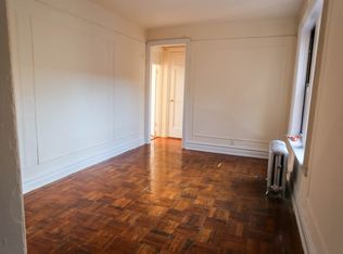 30-78 34th St #5F, Astoria, NY 11103