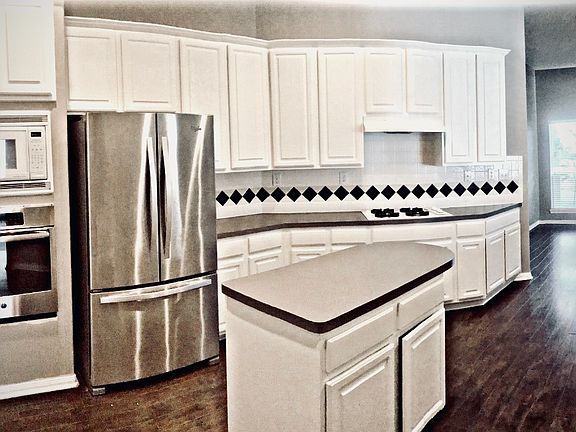 3rd image of 3621 Sunset Meadows Dr