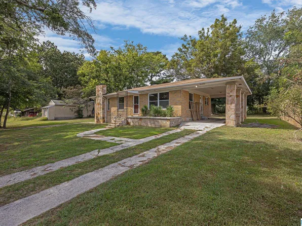 4 21st Ave NW, Birmingham, AL 35215