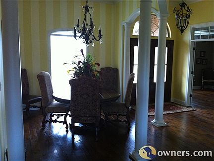 Entrance & Formal Dining