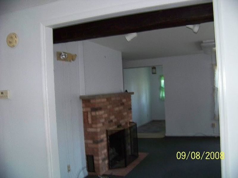 5th image of 4 & 10 MAIN Street