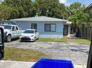 2465 SW 16th St, Miami, FL 33145