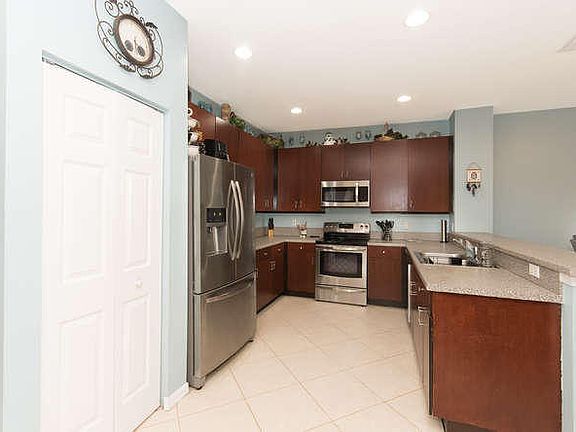 5th image of 4896 Lombard Pass Dr