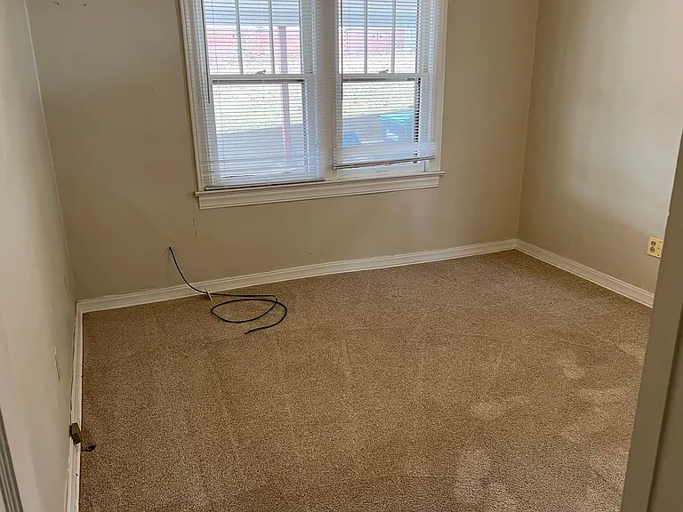 416 W Shawnee St — Photo 9