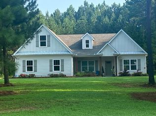 1035 Al Roberts Rd, Senoia, GA 30276