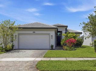 5627 Saint Armands Way, Westlake, FL 33470