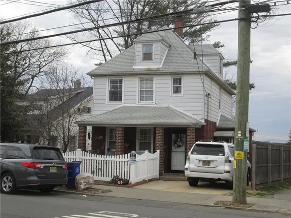 3879 Victory Blvd, Staten Island, NY 10314