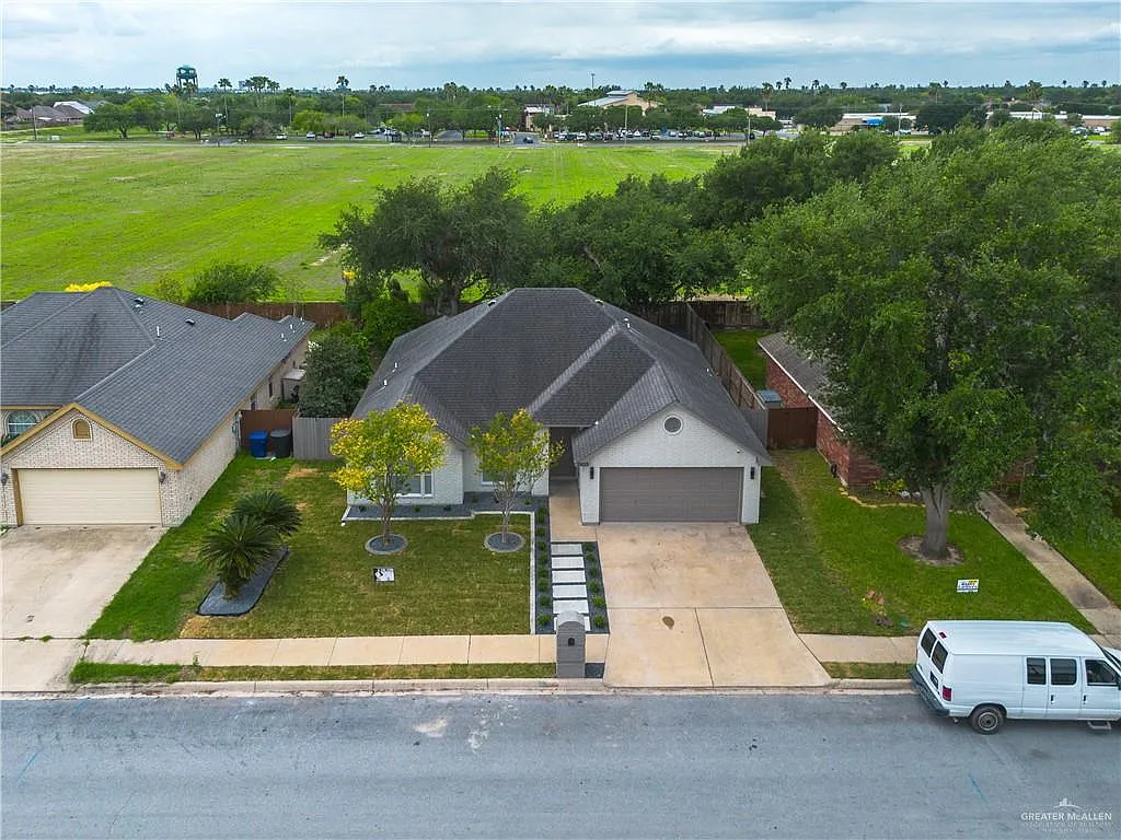Building Photo - 2625 Mynah Ave
