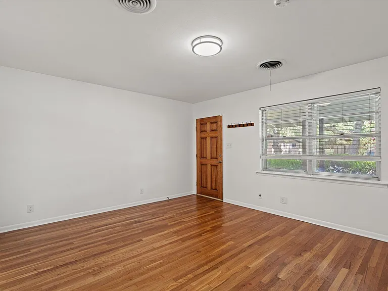 4402 Terrilance Dr — Photo 34