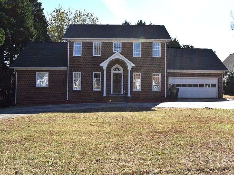 Welcome home to 3212 Hiddenwood Lane, Burlington. This home features 5 bedrooms (primary and guest on main) and 3.1 bathrooms. The other main floor bedroom would make a very nice large office.