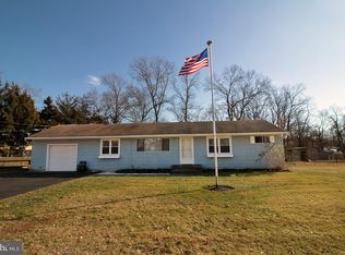 11 Park Ave, Bayville, NJ 08721