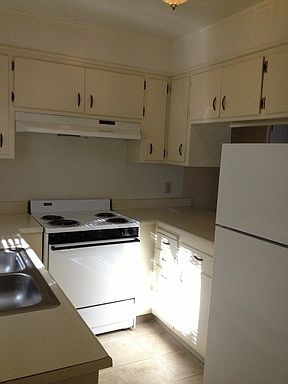 4th image of 2739 21st St