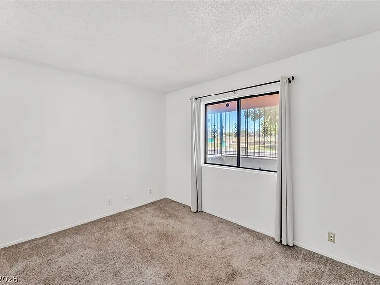 1701 E Katie Ave #1 — Photo 25