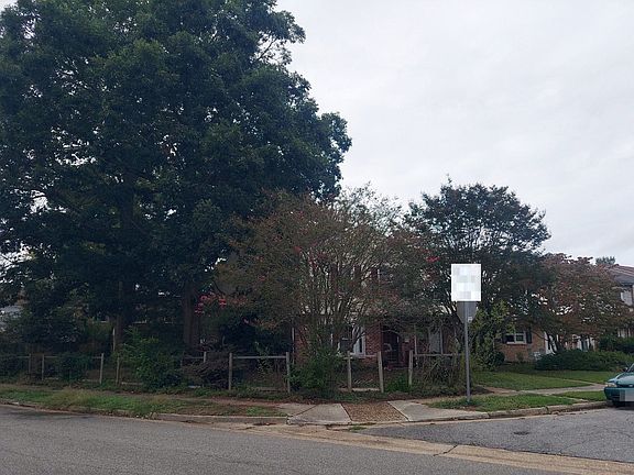 3rd image of 2292 Chadwick Dr