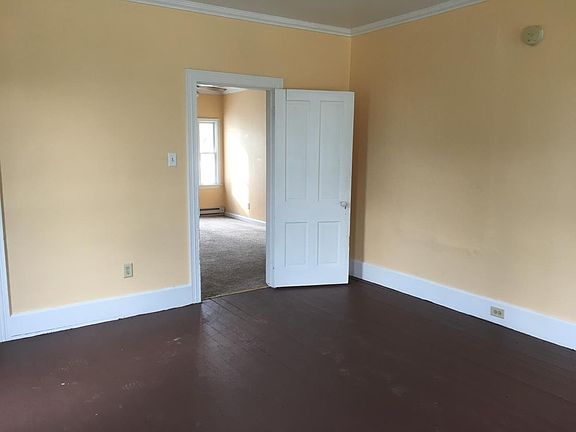 5th image of 330 S Baltimore St #1