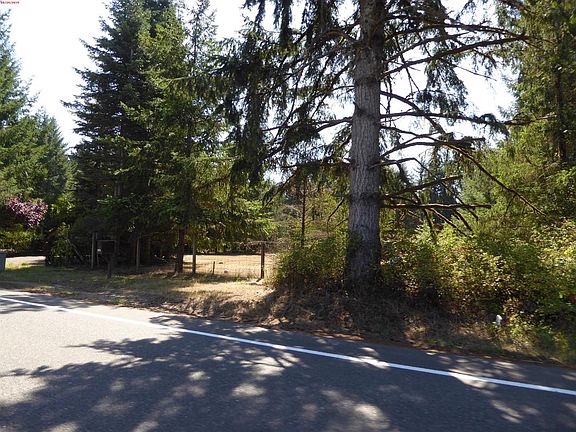 2nd image of 1947 83rd Ave SW