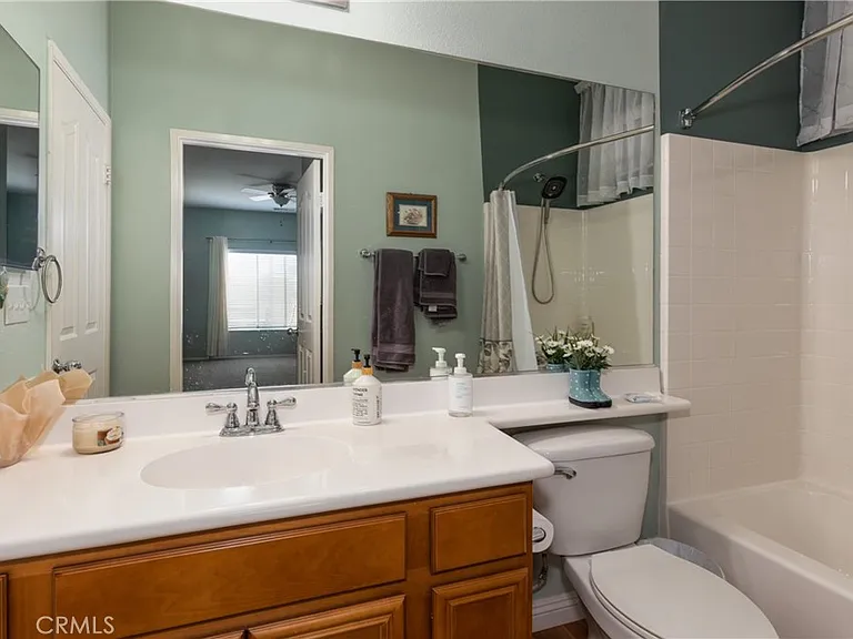 64243 Eagle Mountain Ave — Photo 16