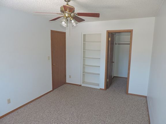 5th image of 326 Finkbine Ln APT 07