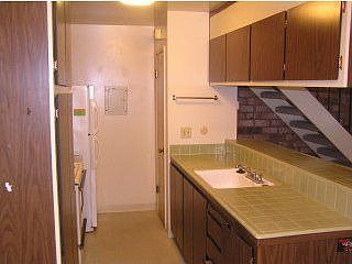 3rd image of 824 Gilchrist Dr APT 2