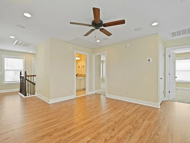 275 James Dunham Pkwy — Photo 35