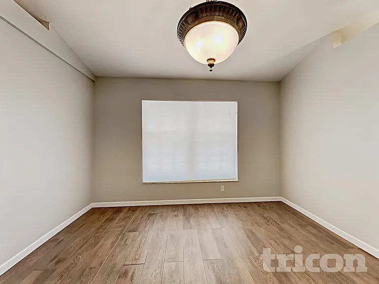 36 Redbay Ct W — Photo 16