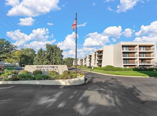 2445 Londin Ln E APT 310, Maplewood, MN 55119