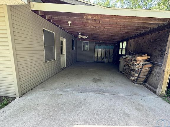 4th image of 5023 Stone Ave