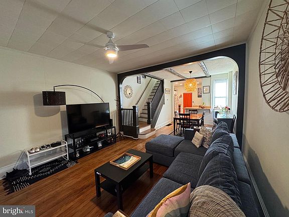 5th image of 614 Lafayette 1/2 St