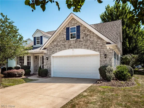 6651 Nantucket Ln, Cleveland, OH 44130