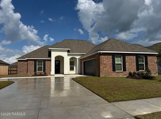 207 Grimmon Rd, Youngsville, LA 70592