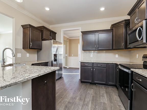 5th image of 1061 Brightwood Ct