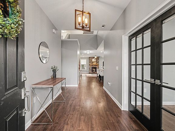4th image of 3738 Magpie Ln