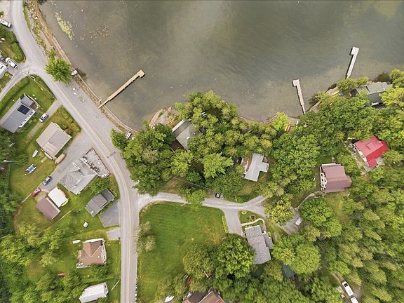 5th image of 285 East Road