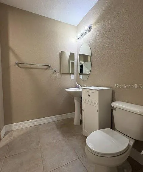 1425 Emerald Dunes Dr #17 — Photo 58