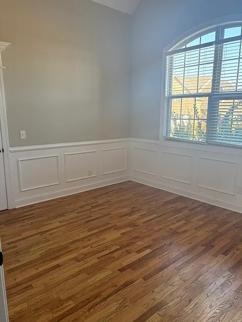 4 bed, 2426 sqft, $2,500 — Photo 3