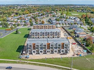 525 Erinbrook Dr #C062, Kitchener, ON N2E2V8