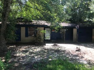 5013 Maid Marion Dr, Pascagoula, MS 39581