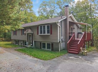 177 Meadow Ridge Acres Rd, Milford, PA 18337