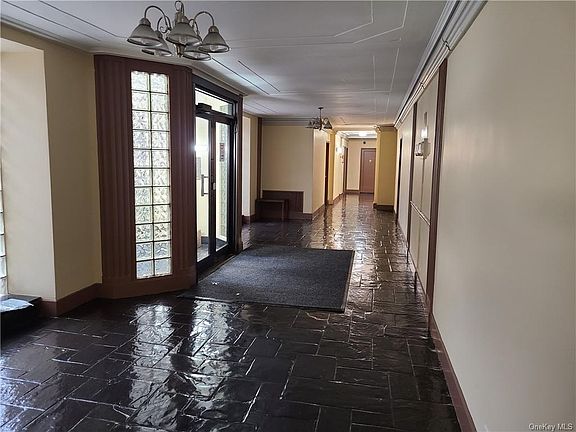 4th image of 101 Ellwood Ave APT 6K