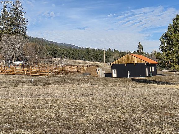 2nd image of 62480 Wagoner Hill Ln