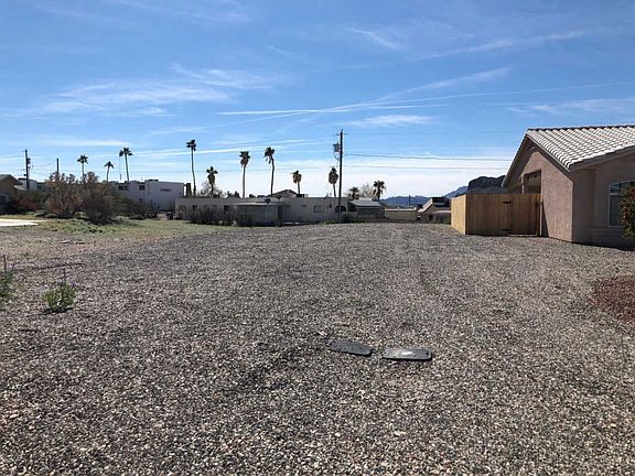 3rd image of 3390 Truckee Dr