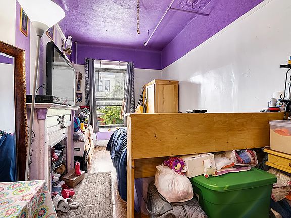 5th image of 315 W 139th St