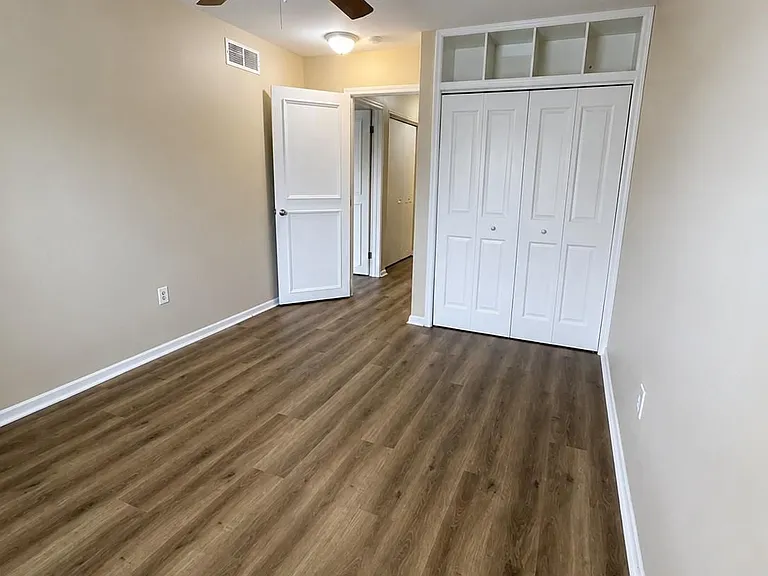 612 Mews Dr — Photo 17