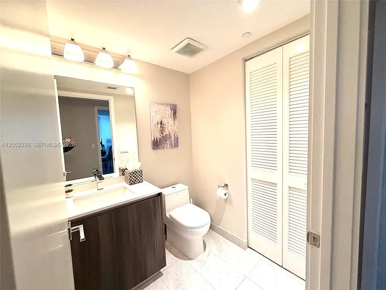 488 NE 18th St #3210 — Photo 29
