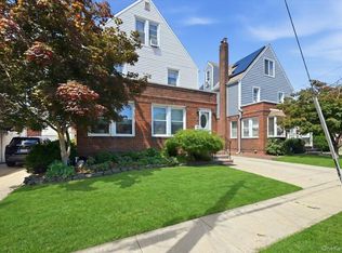 547 N 11th Street, New Hyde Park, NY 11040