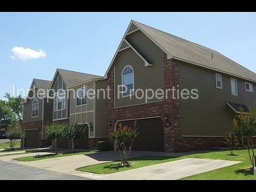 1st image of 1921 S 82nd Ave E