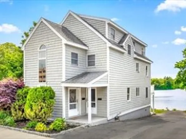 782 Main St #782, Melrose, MA 02176