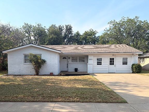 2nd image of 2319 53rd St