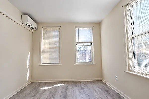 Bedroom, photo 3