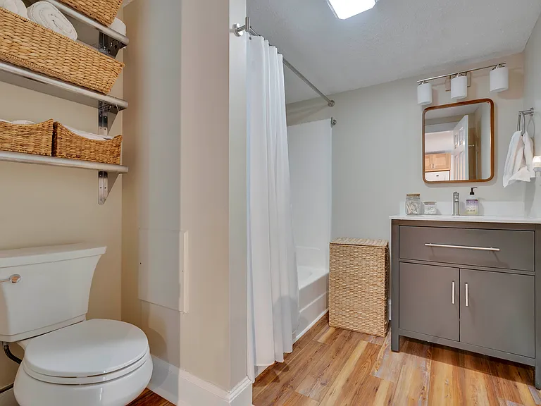 10 Dunn St #2 — Photo 11